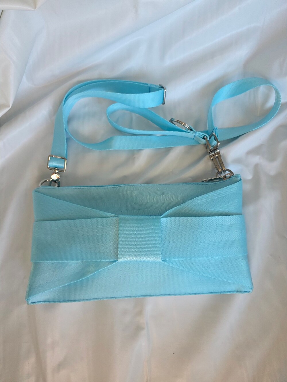 HARVEYS Lola Bow Clutch Maliblue Seatbelt Crossbody Bag Babyblue - Picture 5 of 16